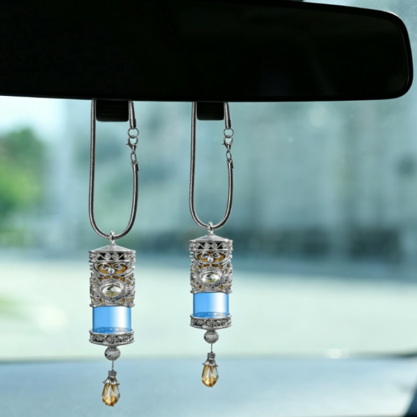 Vintage Openwork Metal Cage Car Hanging Diffuser – Carved Design Fragrance Ornament